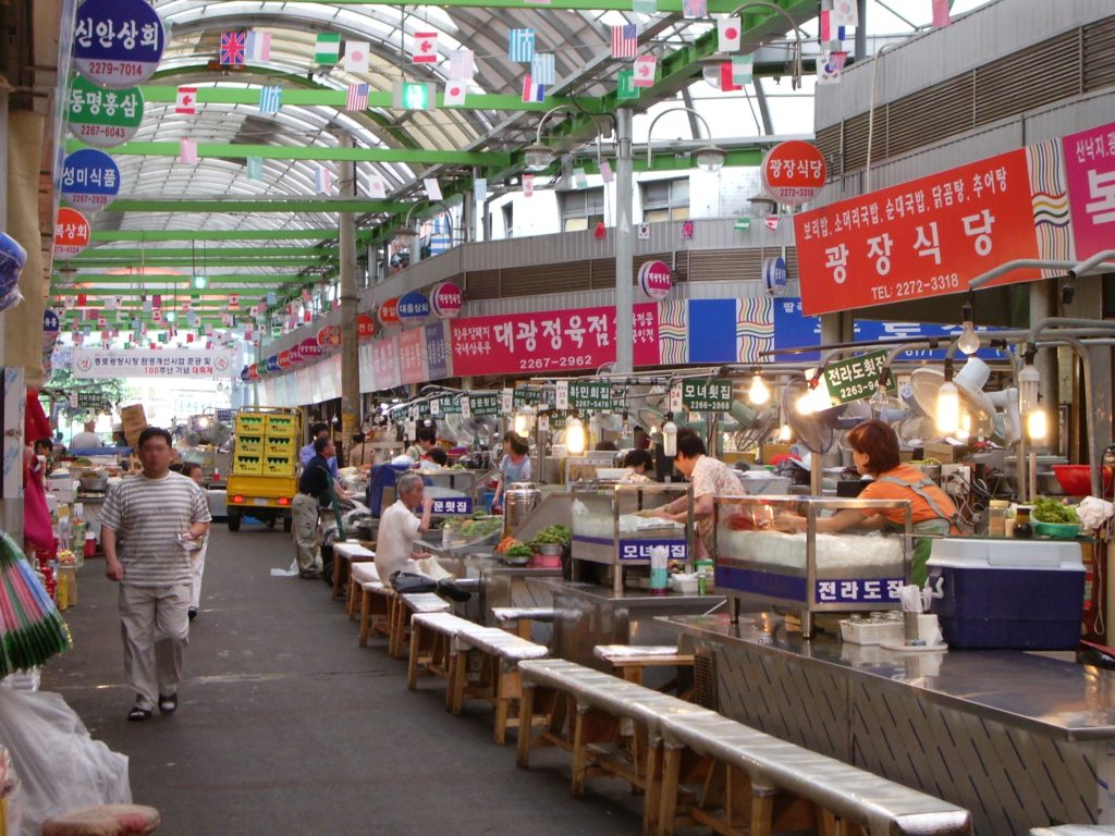 dongdaemun market in seoul