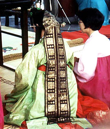 Korean Traditions For Wedding yongjam