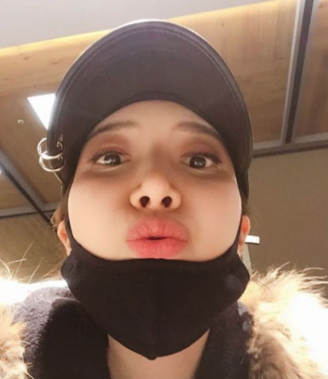 korean idol bad selfie